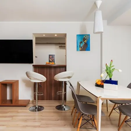 With Big Terrace Wilna